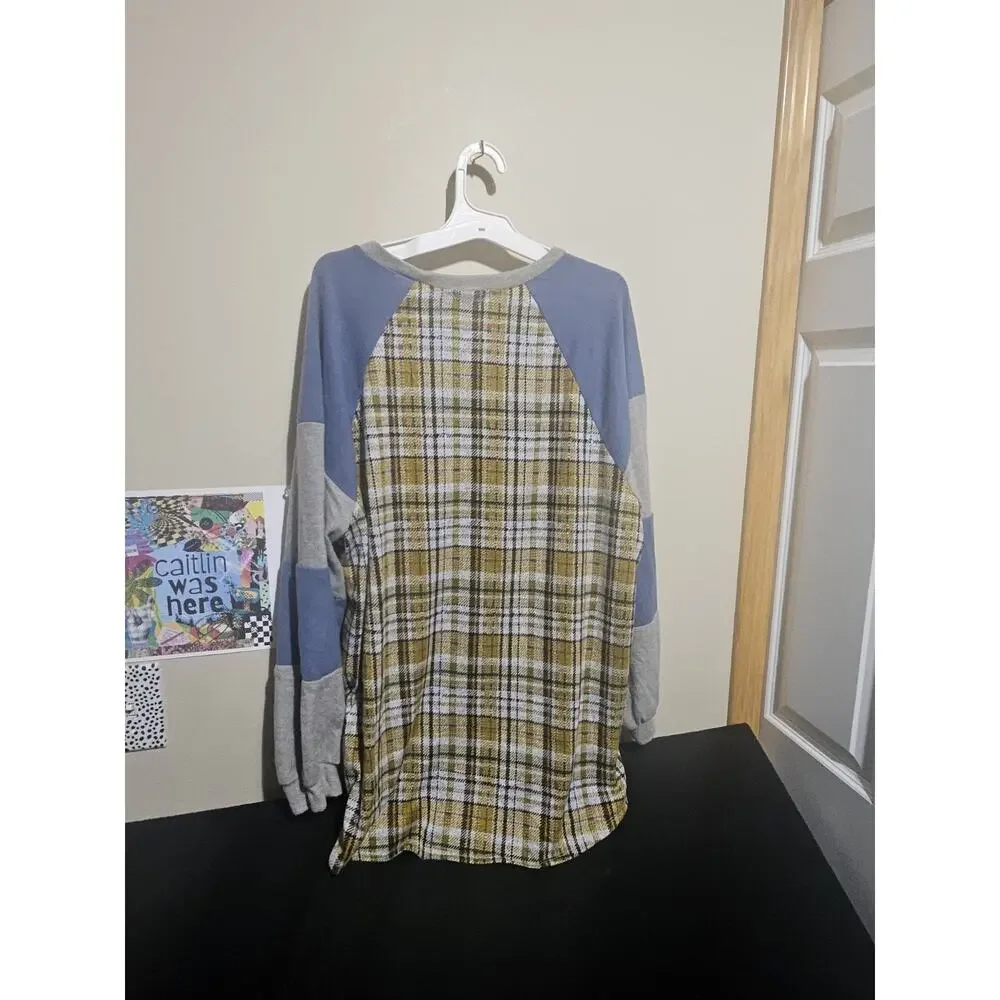 Story Teller Plaid Raglan Sleeve Sweater Model Off Duty Boho NWOT - Picture 7 of 9